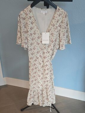 olivia grey wrap dress Veronica Beard Salomez Wrap Midi Dress | Medium Heather Grey main image 0